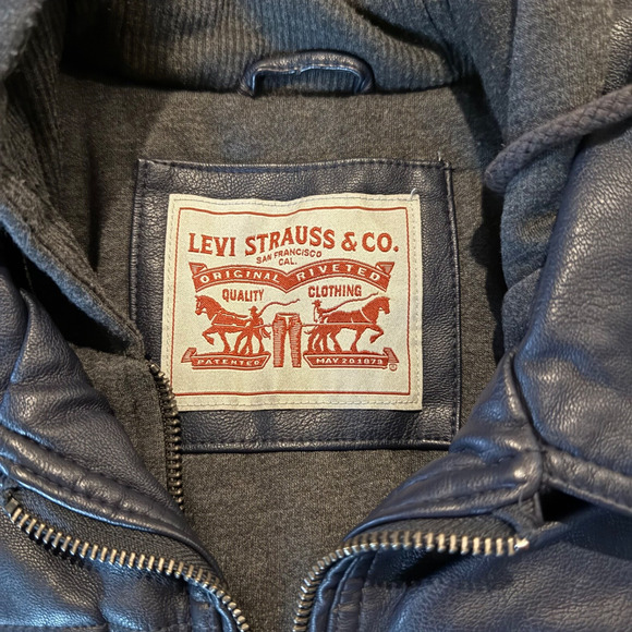 Mens Levis Black Faux Leather Jean Jacket Lined Zip Up Hooded Size Large $140 - Picture 3 of 14
